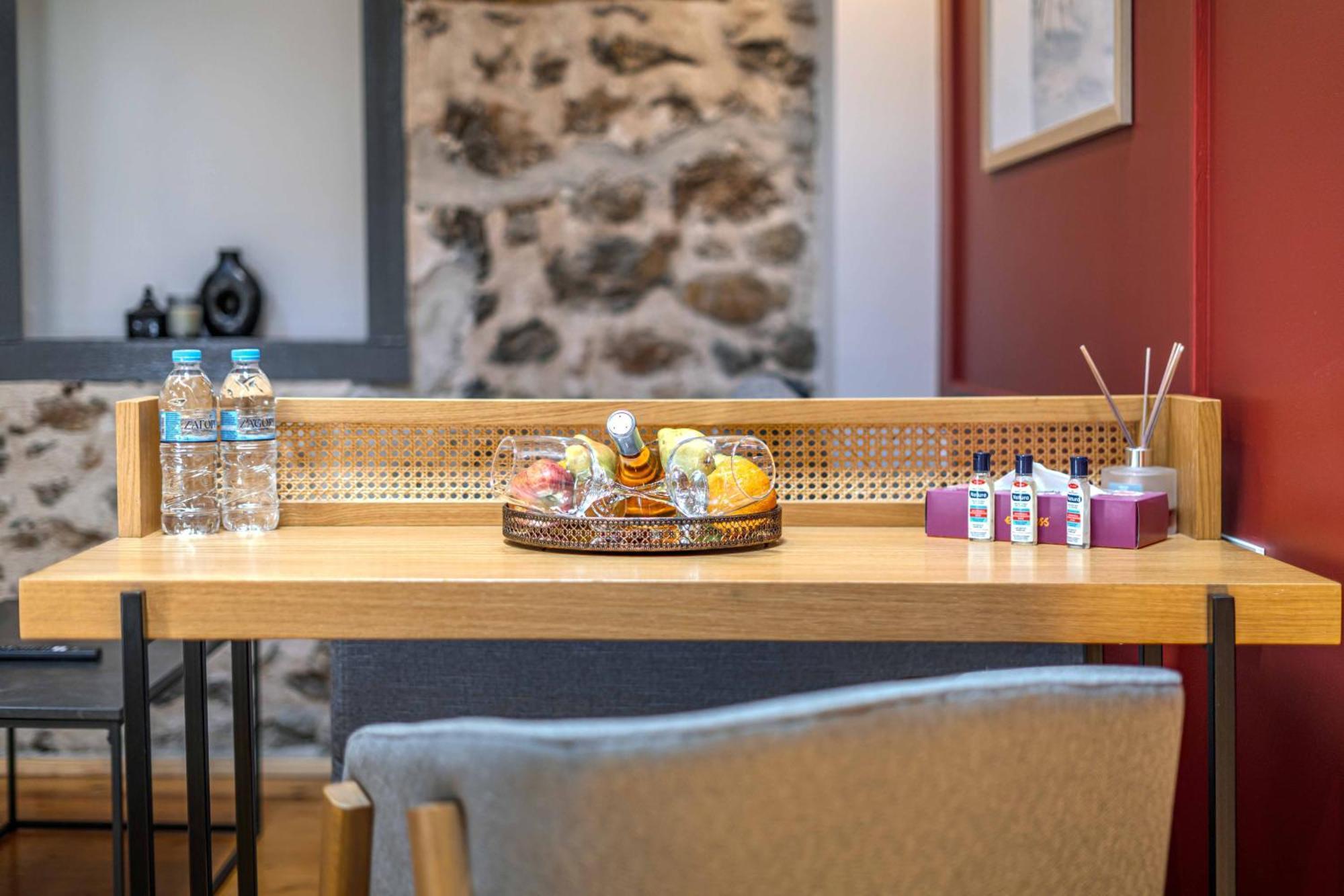 Belle Athenes - Luxury Rooms At Monastiraki Railway Station Bagian luar foto