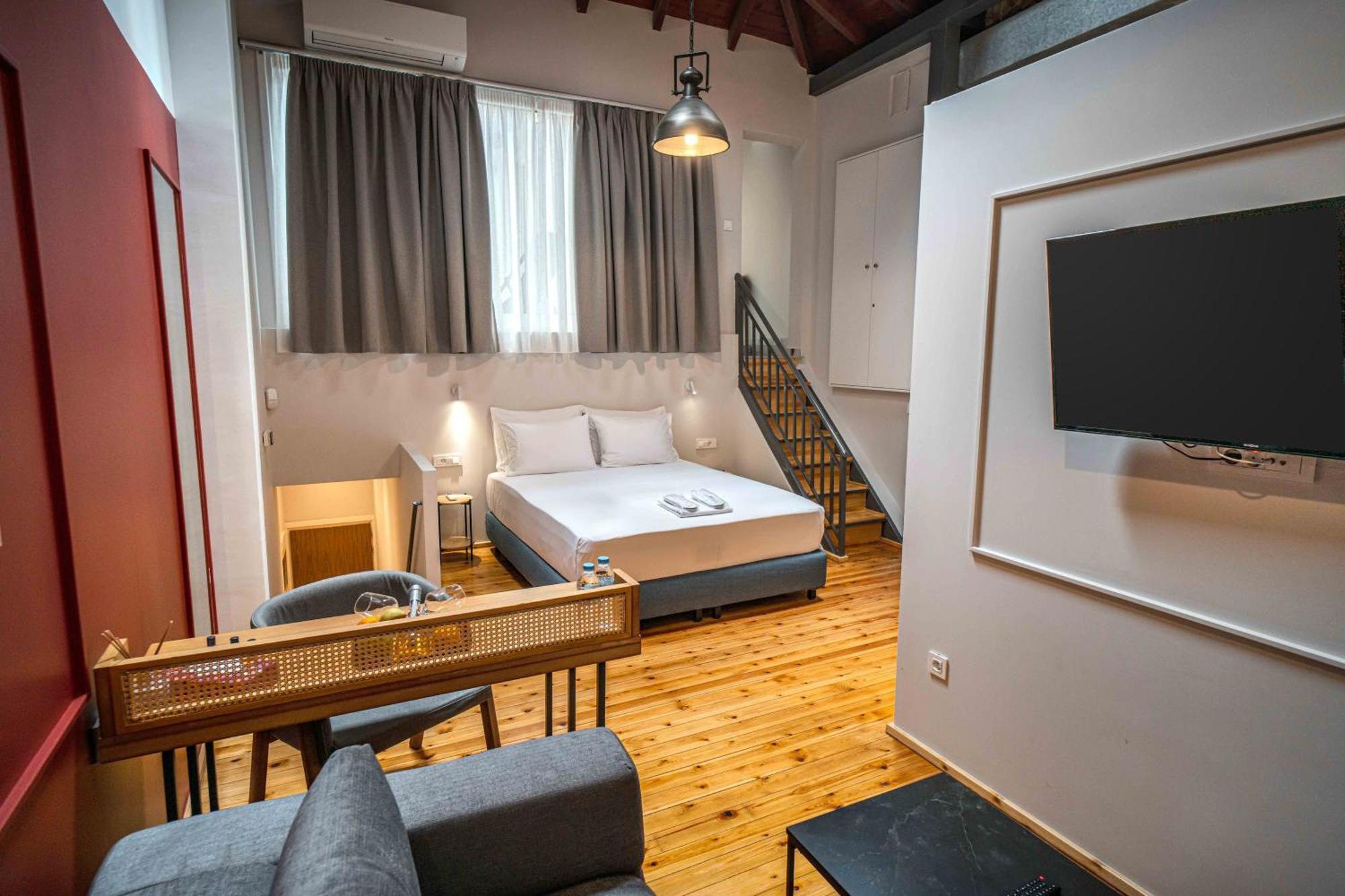 Belle Athenes - Luxury Rooms At Monastiraki Railway Station Bagian luar foto