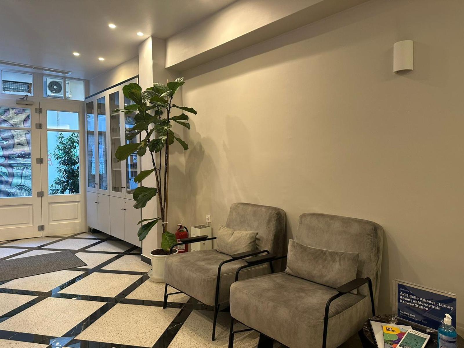 Belle Athenes - Luxury Rooms At Monastiraki Railway Station Bagian luar foto
