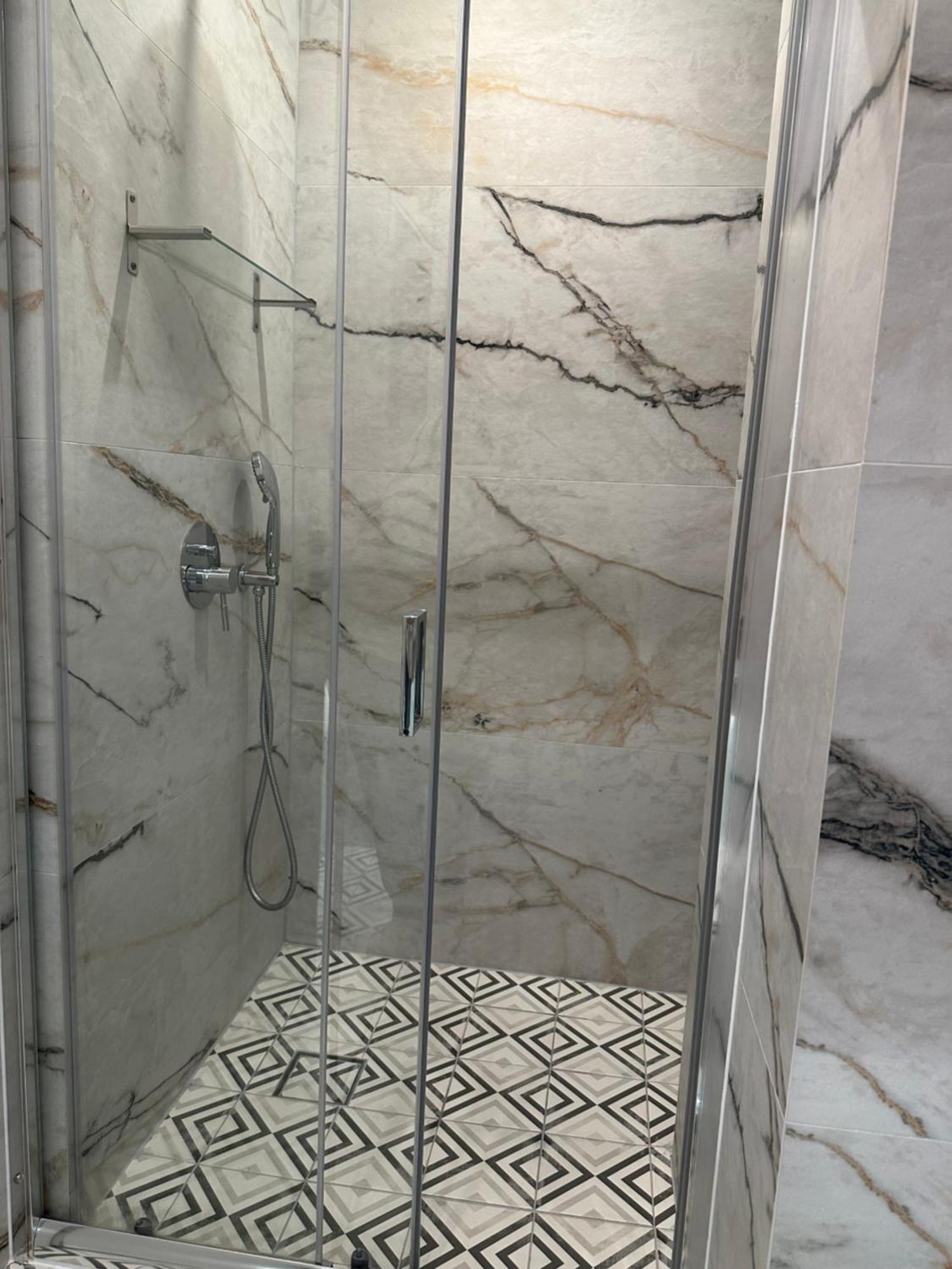 Belle Athenes - Luxury Rooms At Monastiraki Railway Station Bagian luar foto